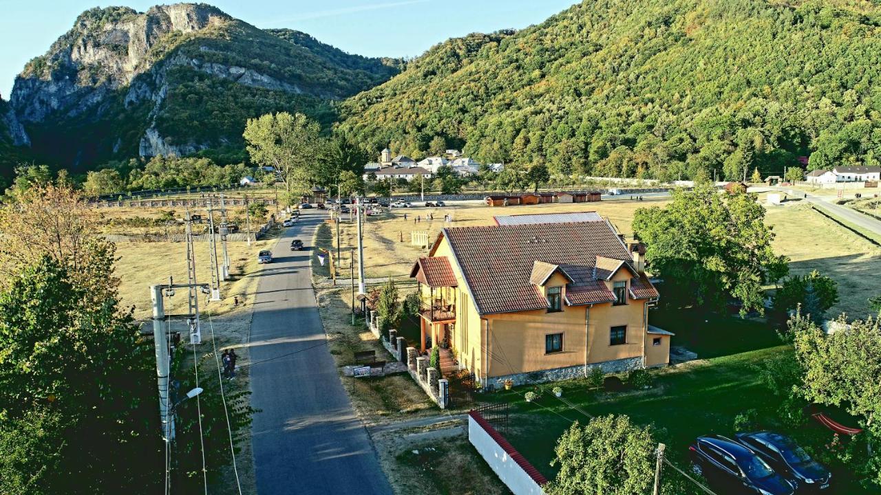 Pensiunea Miraj Половраги Екстериор снимка